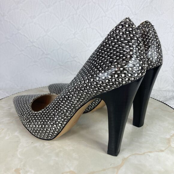 Vince Camuto Heels Womens Size 8 Gray Python Snake Print Pointed Toe Pumps - Picture 7 of 13